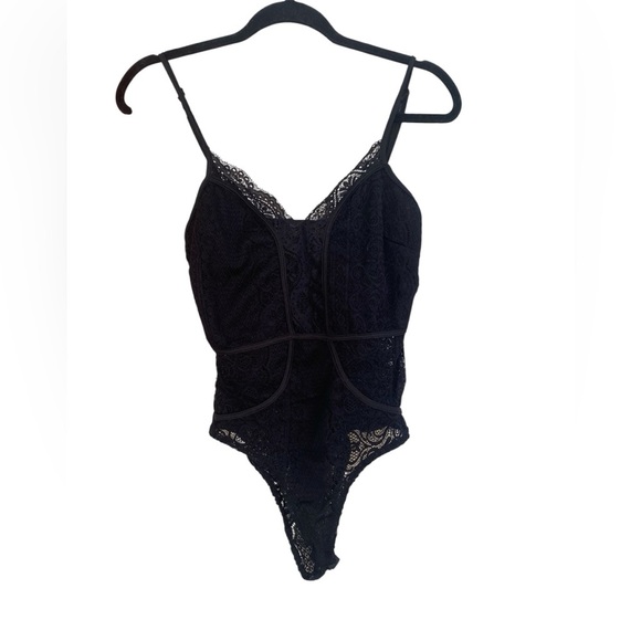 Bláshe Black Lace Bodysuit - Picture 1 of 3